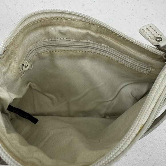 Fossil Pebbled Leather Small Hobo Wristlet Purse Off White - Picture 6 of 14